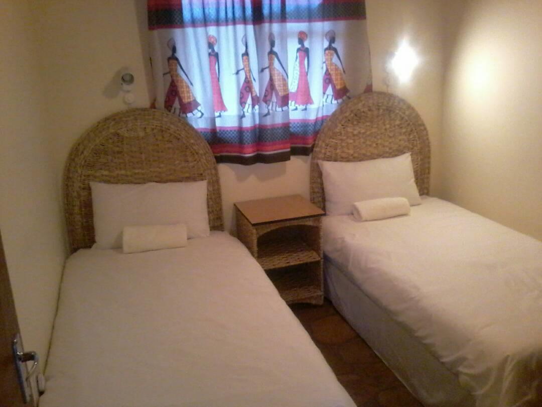 Murangi Travel Lodge Уиндхоек Екстериор снимка